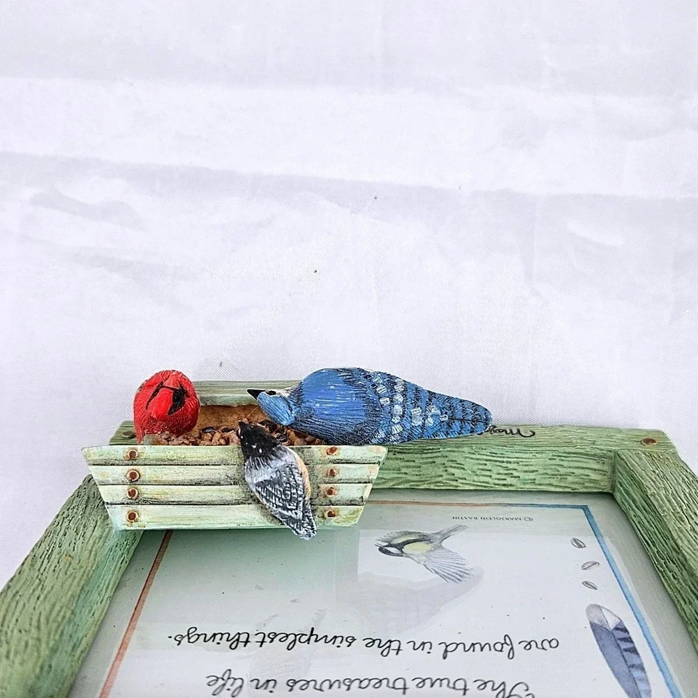 Marjolein Bastin Birds & Feeder 3D Resin Picture Green Frame  Rustic